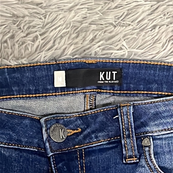 Floral embroidered jeans - Picture 4 of 10